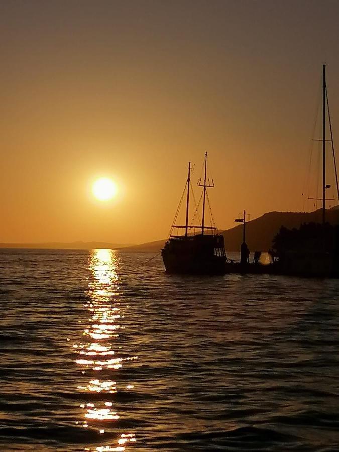 Apartmani Sekana Starigrad Paklenica Dış mekan fotoğraf
